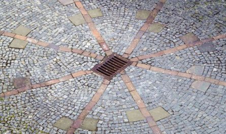 【夢占い】下水道の夢の意味 11 選