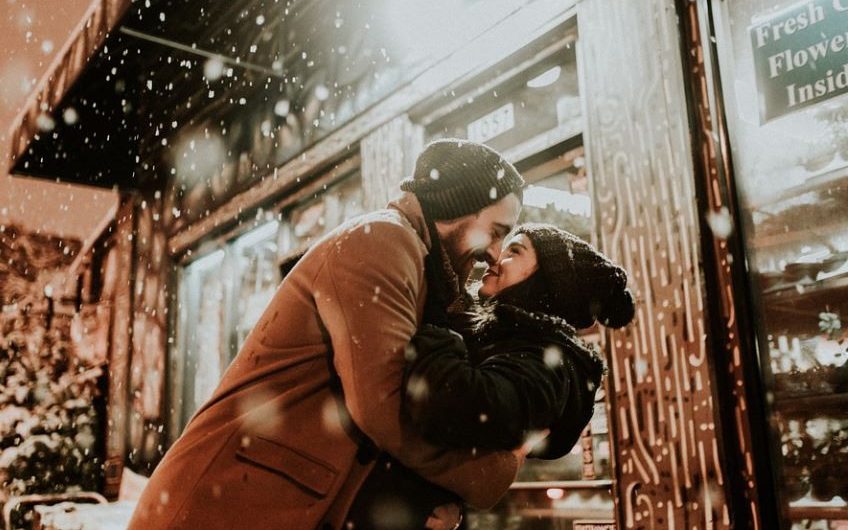 【夢占い】キスの夢の意味 12 選