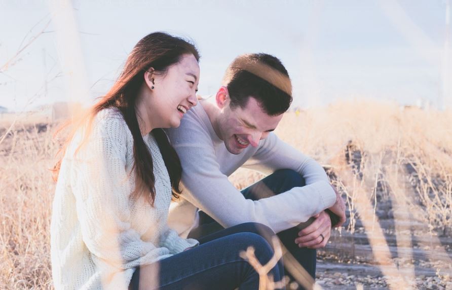 【夢占い】笑顔の夢の意味 19 選