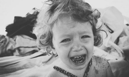 【夢占い】赤ちゃんが泣く夢の意味 8 選