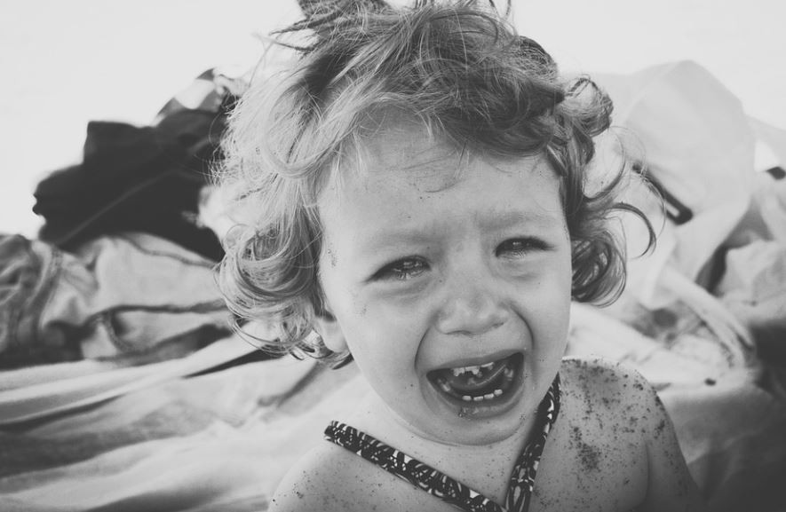 【夢占い】赤ちゃんが泣く夢の意味 8 選