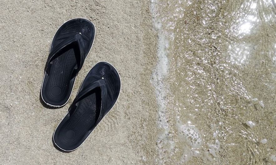 【夢占い】スリッパの夢の意味 18 選