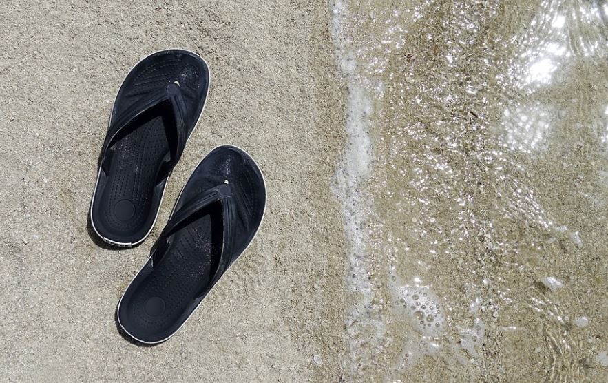 【夢占い】スリッパの夢の意味 18 選