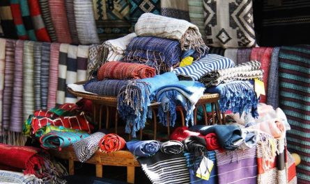 【夢占い】スカーフの夢の意味 12 選