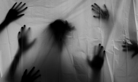 【夢占い】幽霊の夢の意味 12 選