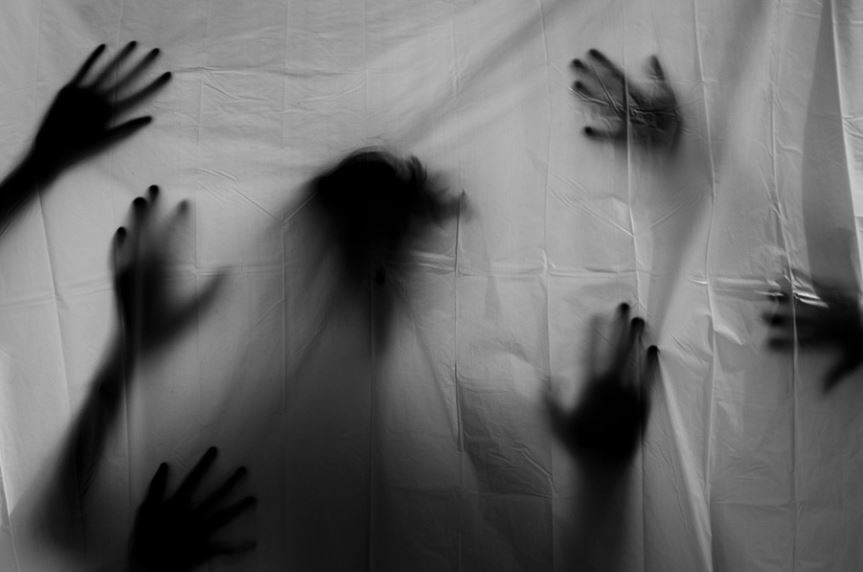 【夢占い】幽霊の夢の意味 12 選