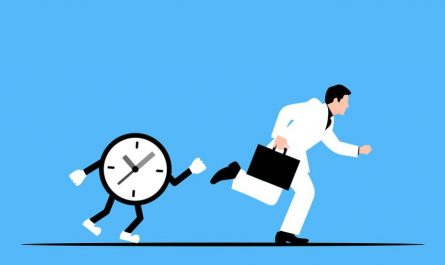 【夢占い】遅刻する夢の意味 8 選