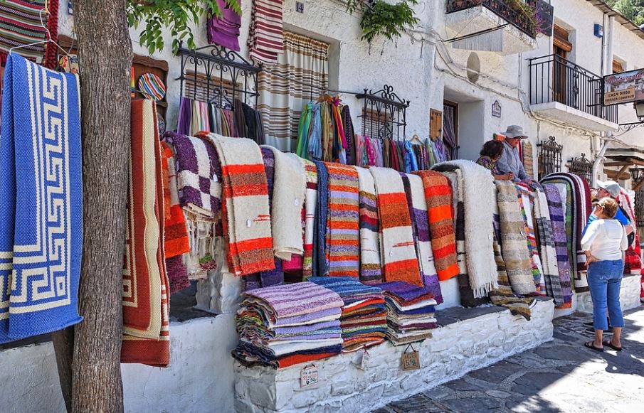 【夢占い】毛布の夢の意味 10 選