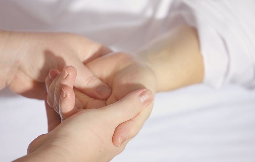 【夢占い】マッサージの夢の意味 15 選