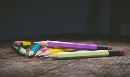 【夢占い】鉛筆の夢の意味 10 選