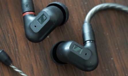 【夢占い】ヘッドホンの夢の意味 18 選