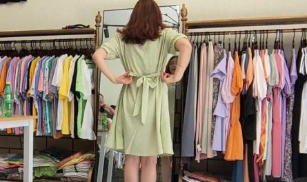 【夢占い】服を買う夢の意味 25 選
