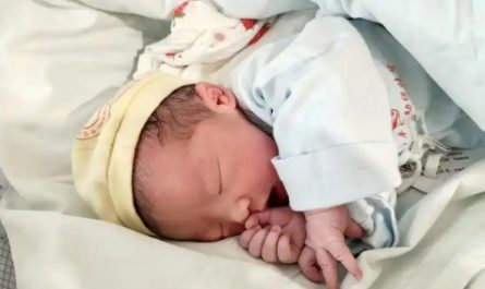 【夢占い】友人が子供を産む夢の意味 18 選