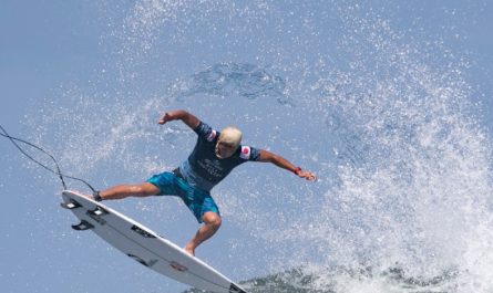 【夢占い】波の夢の意味 20 選