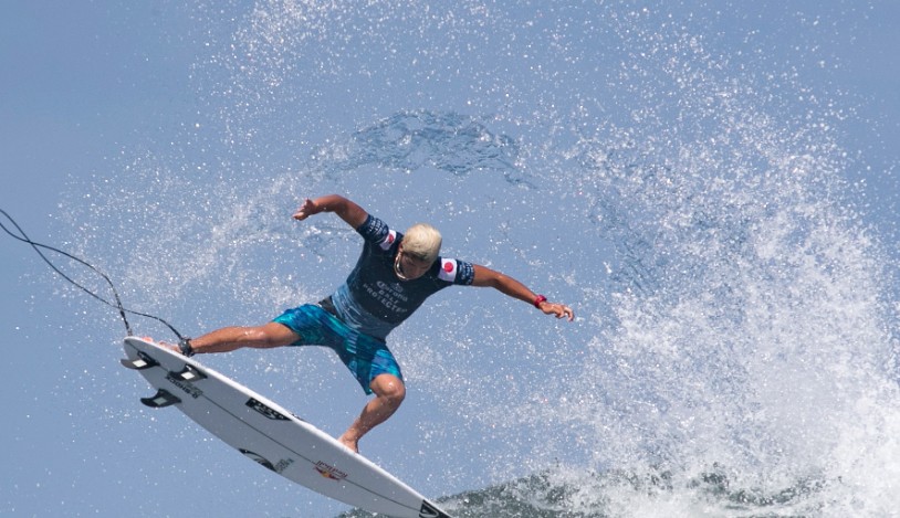 【夢占い】波の夢の意味 20 選