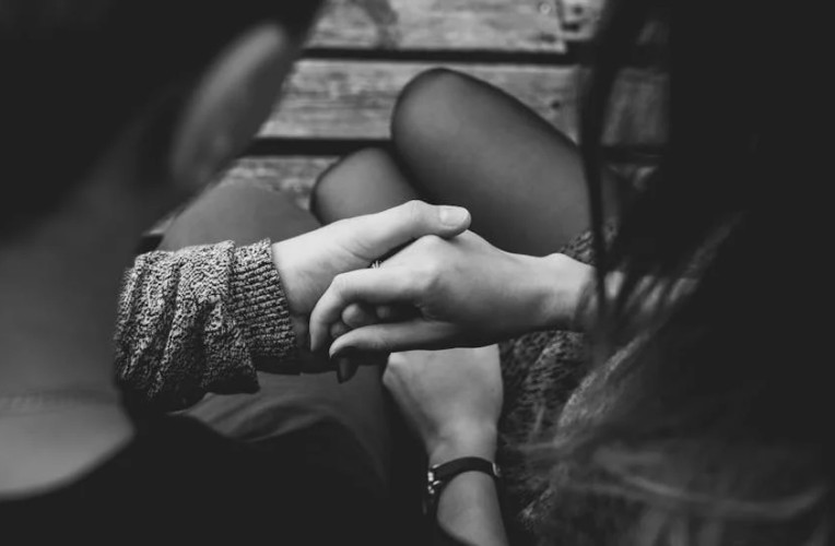 【夢占い】元カレの告白の夢の意味 20 選