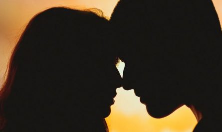 【夢占い】元彼が死ぬ夢の意味 24 選