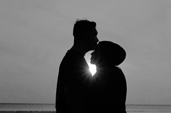 【夢占い】元恋人にキスする夢を見てくださいの意味 20 選