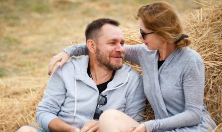 【夢占い】元恋人が泣いている夢の意味 20 選