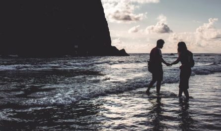 【夢占い】元カノが亡くなる夢の意味 24 選