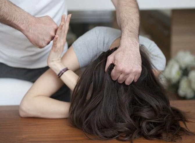 【夢占い】妻を叩く夢の意味 20 選