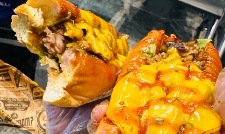 【夢占い】ホットドッグを食べる夢を見るの意味 8 選