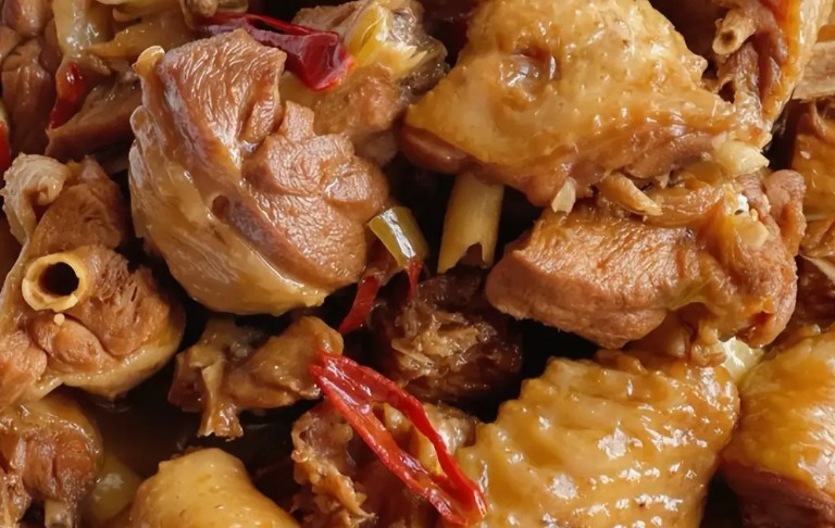 【夢占い】鶏肉を食べる夢の意味 17 選