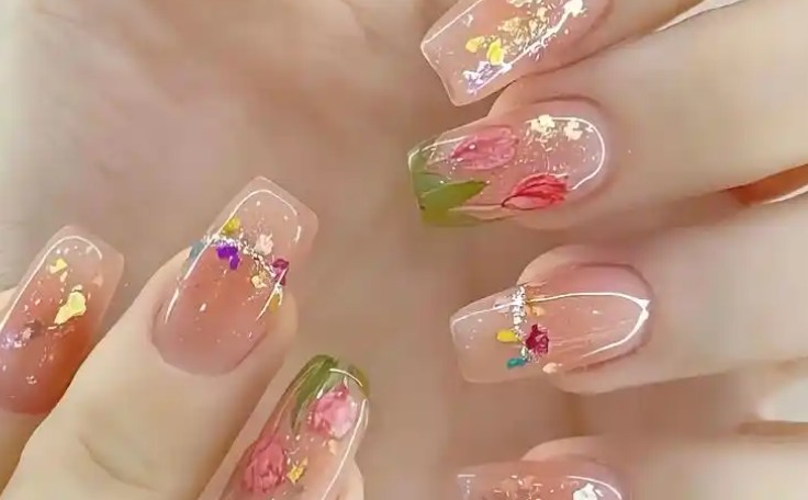 【夢占い】マニキュアの夢を見るの意味 9 選