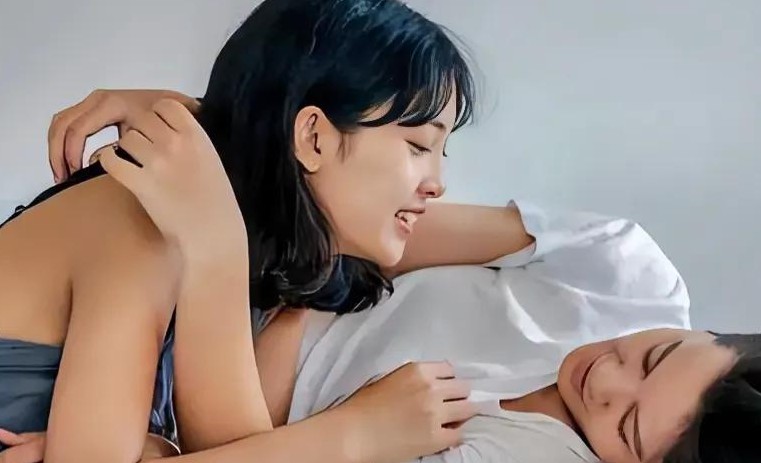 【夢占い】結婚前の妊娠の夢の意味 24 選