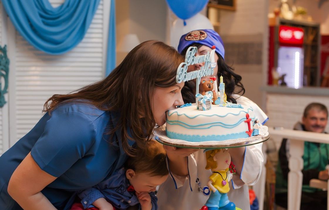 【夢占い】ケーキを食べる夢の意味 13 選