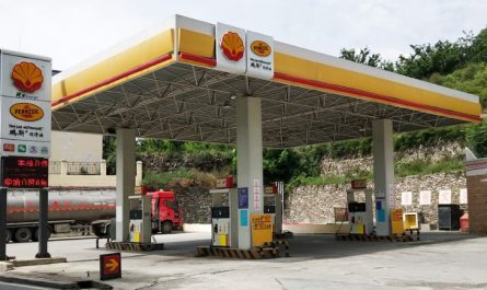 【夢占い】ガソリンスタンドで給油する夢を見るの意味 13 選