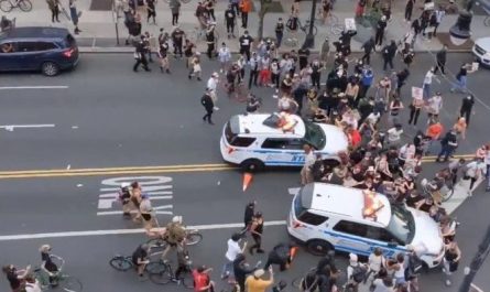 【夢占い】道路を渡る夢の意味 16 選