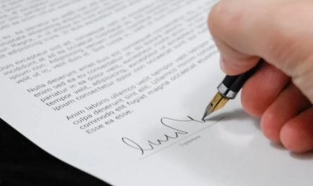 【夢占い】文書を夢見るの意味 32 選