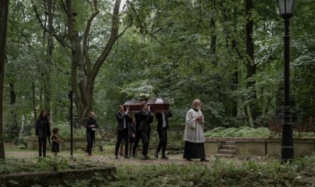 【夢占い】壺の夢の18の解釈