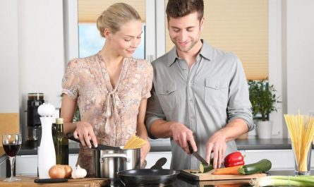 【夢占い】料理をする夢にはどんな意味があるのでしょうか？ 関連する13の解釈