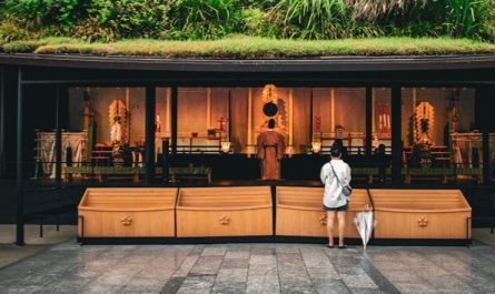 【夢占い】お辞儀の夢解釈20選