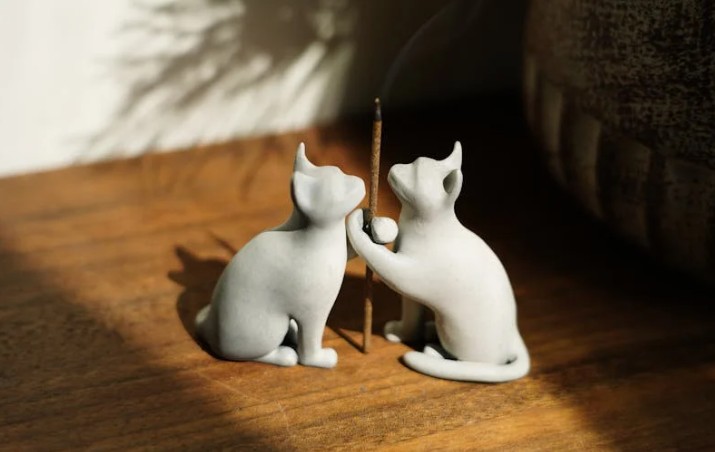 【夢占い】お香を焚く夢の解釈20選