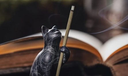 【夢占い】お香の夢解釈22選