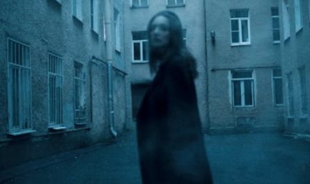 【夢占い】見知らぬ人が転落死する夢の8つの解釈