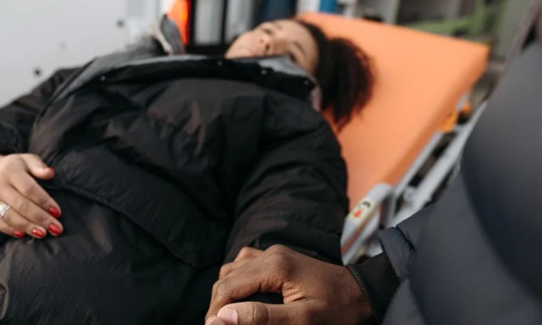 【夢占い】叔母の死の夢の9つの解釈