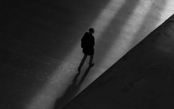 【夢占い】友人の死の夢の9つの解釈