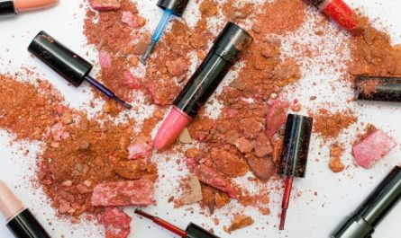 【夢占い】化粧品に関する夢の16の解釈
