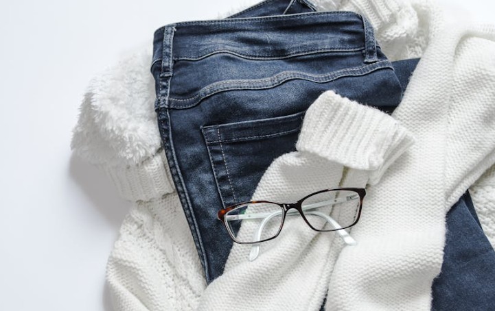 【夢占い】服をたたむ夢が持つ15の意味